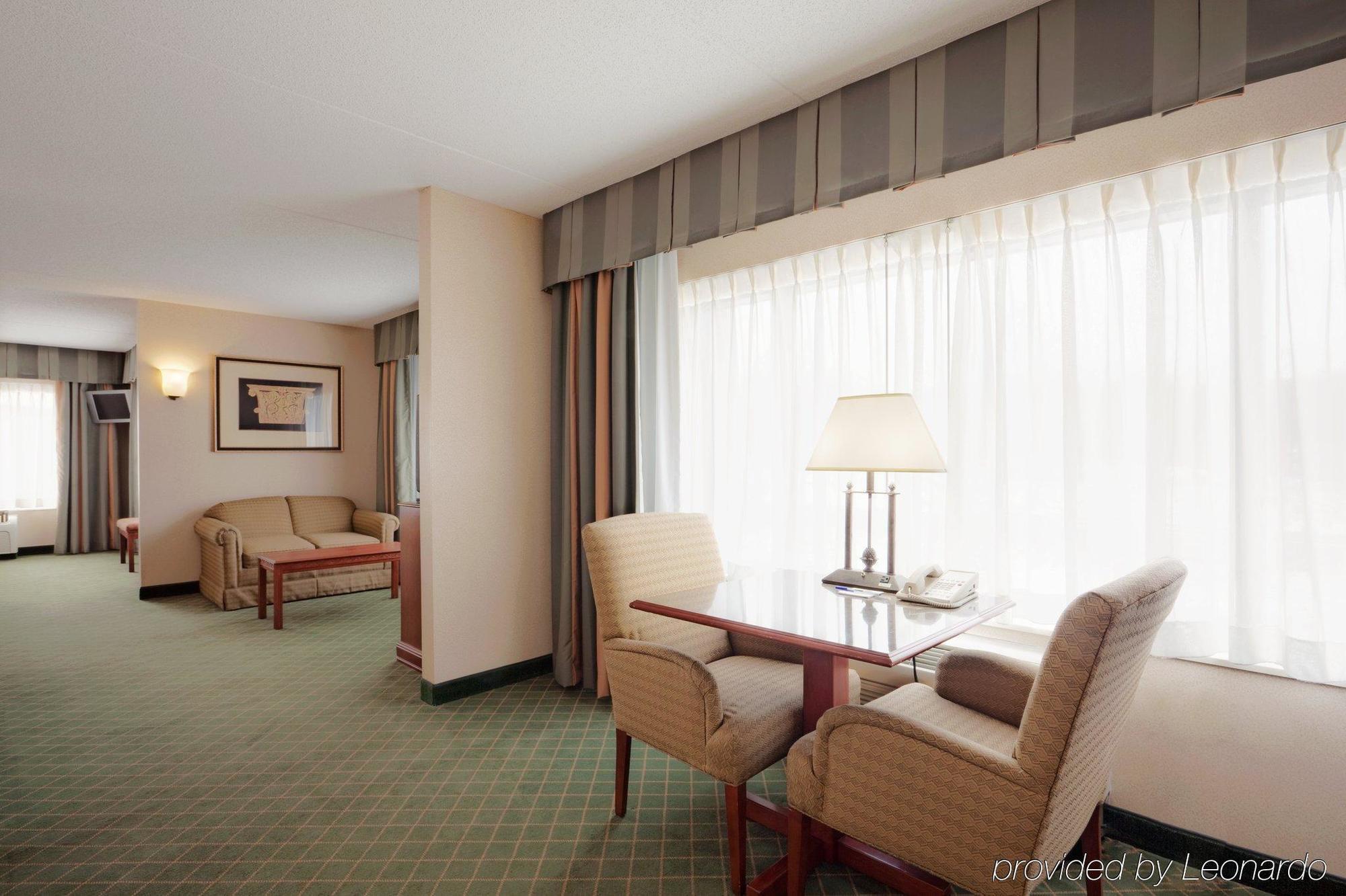 Holiday Inn Express Hotel & Suites Auburn By Ihg Quarto foto